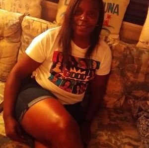 Meet your Posher, Dixie